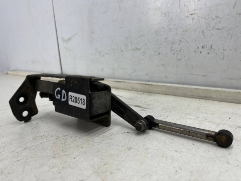 Czujnik poziomowania świateł Hyundai Grandeur IV 05-11r. ksenonów lamp xsenon