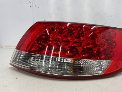 Lampa Hyundai Grandeur IV 05-10r. prawa tylna LED w błotnik ORYGINALNA prawy tył Europa 92402-3lo