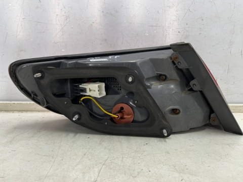 Lampa Hyundai Grandeur IV 05-10r. prawa tylna LED w błotnik ORYGINALNA prawy tył Europa 92402-3lo