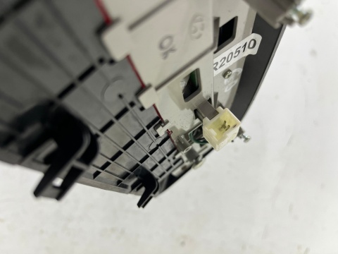 Lampa Hyundai Grandeur IV 05-11r. trzecie dodatkowe światło stop 