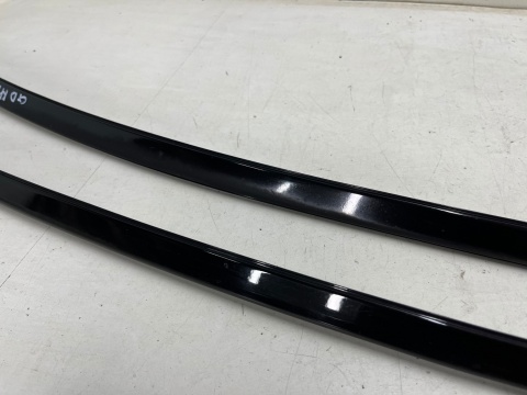 Listwa dachowa Hyundai Grandeur IV 05-11r. dachowa prawa lewa nakładka listwa zgarniająca szyby przedniej KOMPLET