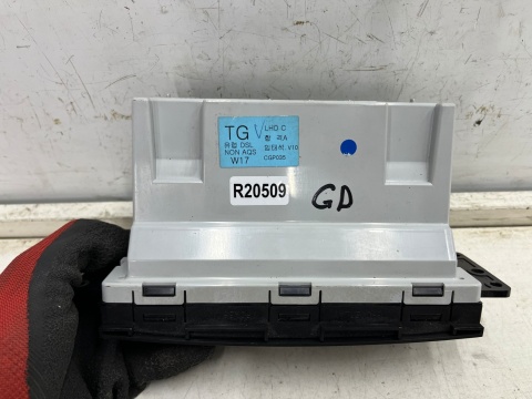 Panel klimatyzacji Hyundai Grandeur IV 05-11r. sterowania nawiewem wentylacją z klimatyzacją 