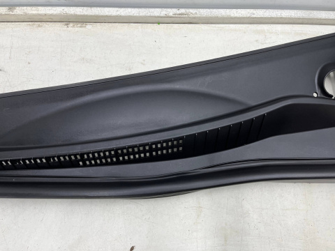 Podszybie Hyundai Grandeur IV 05-11r. górne nieuszkodzone Europa 86150-3l000