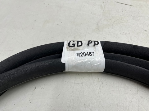 Uszczelka Hyundai Grandeur IV 05-11r. guma prawych przednich drzwi prawy przód NIEUSZKODZONA
