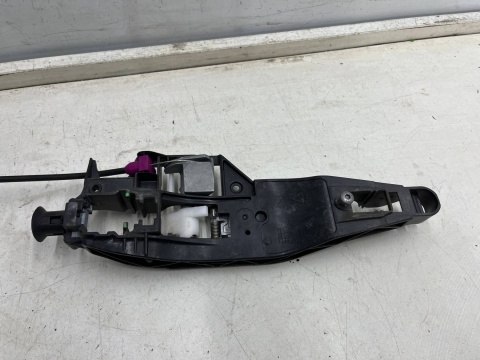 Zamek drzwi Citroen C3 Picasso 08-17r. prawy tylny zamek drzwi 7 pin prawy tył EU 24099158