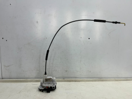 Zamek drzwi Fiat 500 07r.- prawy przedni zamek drzwi 4 pin prawy przód 52041737