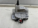Zamek drzwi Fiat 500 07r.- prawy przedni zamek drzwi 4 pin prawy przód 52041737