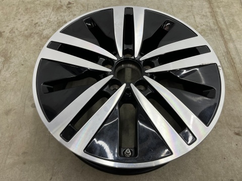 Felga Mercedes w177 CLA C118 X118 w247 CL c215 6.5jx17 ET44 5x112 felga pojedyncza aluminiowa 17 cali oryginalna a1774010200