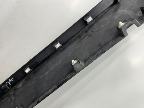 Nakładka progu Opel Crossland 2017r.- prawa listwa próg zewnętrzny nakładka 13482064