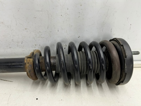 Amortyzator Hyundai Grandeur IV Sonata V NF 05-11r. DIESEL przedni PRAWY mcpherson sprężyna prawy przód 54611-3l770