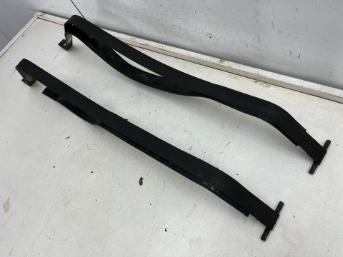 Mocowanie zbiornika Hyundai Grandeur IV 05-11r. obejma uchwyt baku opaska KOMPLET