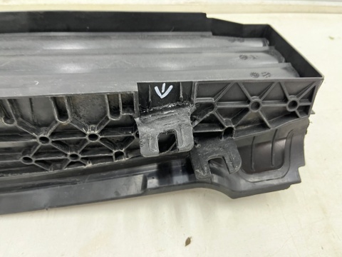 Osłona chłodnicy BMW 3 G20 G21 M-PAKIET 18-22r. DOLNA żaluzja roleta kierownica wlot powietrza zderzaka pasa przedniego 187156