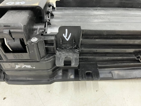 Osłona chłodnicy BMW 3 G20 G21 M-PAKIET 18-22r. DOLNA żaluzja roleta kierownica wlot powietrza zderzaka pasa przedniego 187156