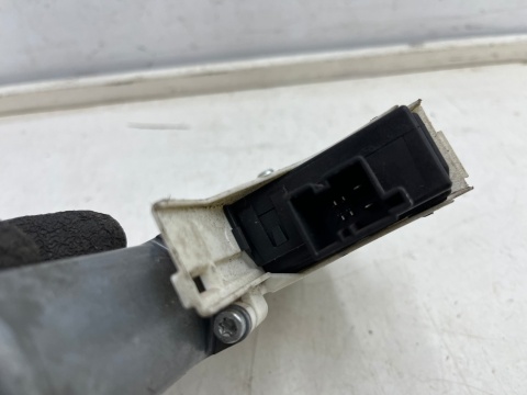 Podnośnik szyb Audi Q7 I 4L 05-15r. prawy przedni tylny silniczek podnoszenia szyby prawy przód tył 4l0959802b