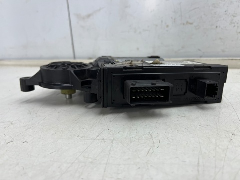 Podnośnik szyb Peugeot 307 01-08r. prawy przedni silniczek podnoszenia szyby prawy przód 9637130680