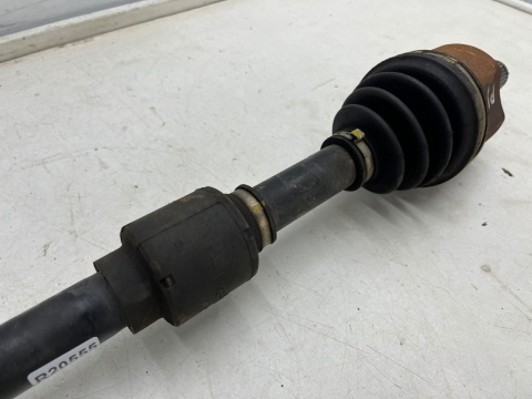 Półoś Hyundai Grandeur IV 05-11r. 2.2 CRDi diesel automat PRAWA przednia półoś napędowa DŁUGA prawy przód 49500-3l360