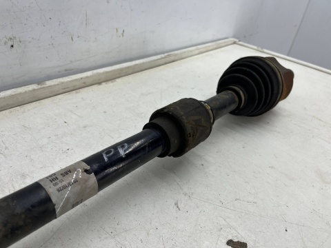 Półoś Hyundai Grandeur IV 05-11r. 2.2 CRDi diesel automat PRAWA przednia półoś napędowa DŁUGA prawy przód 49500-3l360