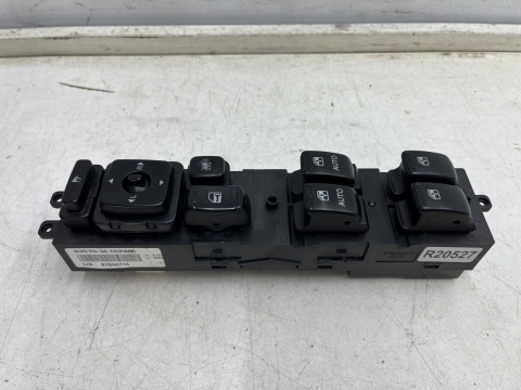 Przełącznik Hyundai Grandeur IV 05-11r. panel przycisk szyb lewy przedni kierowcy lewy przód 93570-3l102wk