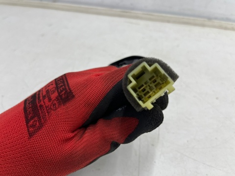 Przełącznik Hyundai Grandeur IV 05-11r. przycisk otwierania klapy bagażnika klapki wlewu paliwa 93555-3l000