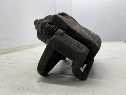 Zacisk hamulcowy Hyundai Grandeur IV Sonata V NF 05-11r. PRAWY przedni jarzmo prawy przód