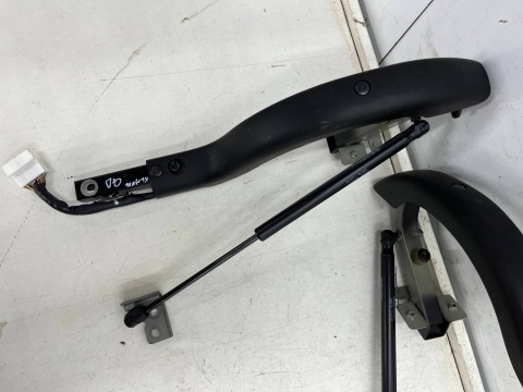 Zawias klapy Hyundai Grandeur IV 05-11r. siłowniki bagażnika KOMPLET 81771-3l000