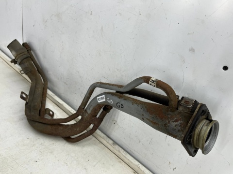 Zbiornik paliwa Hyundai Grandeur IV 05-11r. 2.2 CRDi DIESEL metalowa rura przewód wlewu paliwa