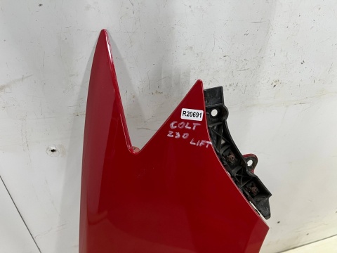 Błotnik Mitsubishi Colt 6 VI Z30 08-12r. Lift prawy przedni prawy przód P04