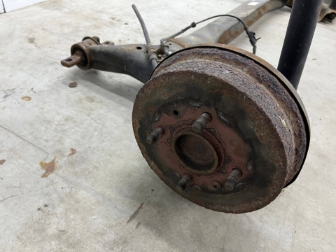 Belka zawieszenia Mitsubishi Colt VI 6 Z30 04-12r. 3Drzwi tylna oś wózek amortyzatory