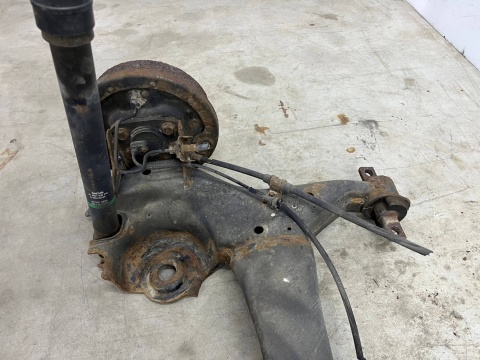 Belka zawieszenia Mitsubishi Colt VI 6 Z30 04-12r. 3Drzwi tylna oś wózek amortyzatory