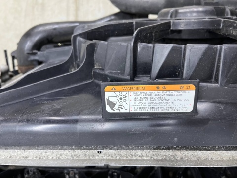 Pas przedni Hyundai Grandeur IV 05-11r. 2.2 CRDi diesel kompletny z wiatrakiem chłodnicami wody klimy okular wzmocnienie