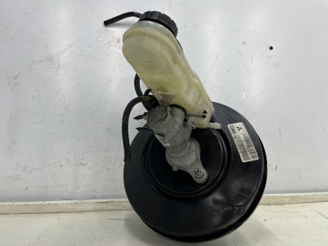 Pompa hamulcowa Mitsubishi Colt VI 6 Z30 04-12r. 1.1B 1.3B serwo wspomaganie hamulca P4625A245