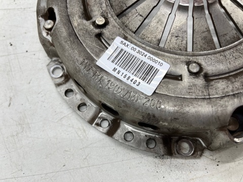 Sprzęgło Mitsubishi Colt VI 6 Z30 Lancer Smart Forfour I w454 04-12r. 1.1b 1.3b 1.5b tarcza i docisk mn130489 mn168403