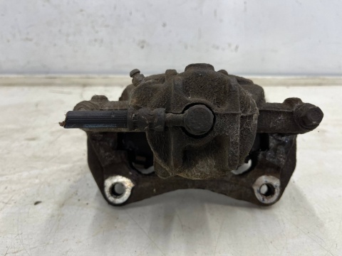 Zacisk hamulcowy Mitsubishi Colt VI 6 Z30 Smart Forfour I w454 04-12r. LEWE przednie jarzmo mocowanie lewy przód