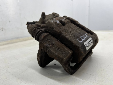 Zacisk hamulcowy Mitsubishi Colt VI 6 Z30 Smart Forfour I w454 04-12r. prawe przednie jarzmo mocowanie prawy przód