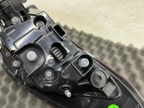 Lampa Cupra Leon HB 5Drzwi LIFT 24r.- full LED lewa tylna oryginalna lewy tył Europa 5fa945207d