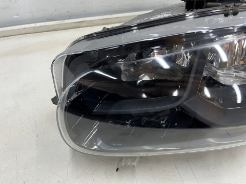 Lampa reflektor Citroen Berlingo III 3 Multispace 18-23r. lewa przednia wersja osobowa lewy przód 9816825180