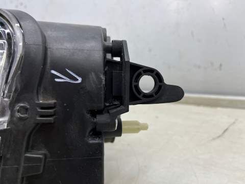 Lampa reflektor Citroen Berlingo III 3 Multispace 18-23r. lewa przednia wersja osobowa lewy przód 9816825180