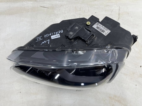 Lampa reflektor Citroen Berlingo III 3 Multispace 18-23r. lewa przednia wersja osobowa lewy przód 9816825180