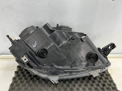 Lampa reflektor Citroen Berlingo III 3 Multispace 18-23r. lewa przednia wersja osobowa lewy przód 9816825180