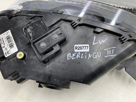 Lampa reflektor Citroen Berlingo III 3 Multispace 18-23r. lewa przednia wersja osobowa lewy przód 9816825180