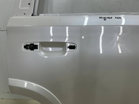 Drzwi Cadillac Escalade Chevrolet Tahoe GMC Yukon 4 IV 14-19r. prawe tylne prawy tył 