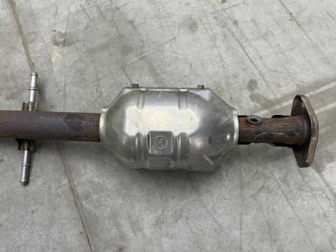 Wydech Mazda CX-3 CX3 14-21r. benzyna tłumik środkowy rura katalizator peh1 1k25 mazda peg9