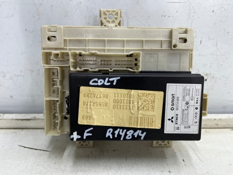 Skrzynka bezpieczników Mitsubishi Colt 6 VI Z30 LIFT 1.1b benzyna moduł sterownik BSI BSM 8565a174 8637a389 8565a174