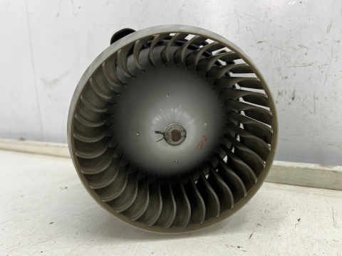 Wentylator wnętrza Mitsubishi Colt VI 6 Z30 04-12r. dmuchawa powietrza nadmuchu nawiewu nagrzewnicy mf016070