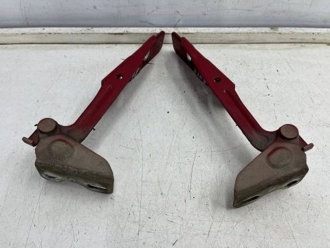 Zawias maski Mitsubishi Colt VI 6 Z30 LIFT 08-12r. pokrywy silnika lewy prawy komplet 5905a096 5905a095