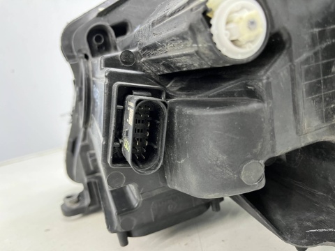 Lampa reflektor Mercedes W447 Vito LIFT 23r.- PRAWA przednia LED Intelligent Light System Europa prawy przód a4479063301