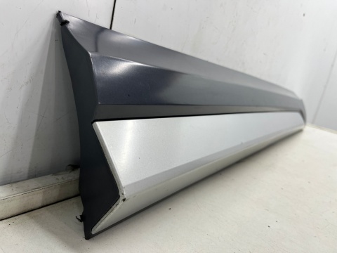 Listwa Audi Q3 I 8u 11-18r. prawa przednia dolna nakładka drzwi boczna prawy przód 8U0853960
