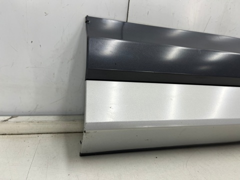 Listwa Audi Q3 I 8u 11-18r. prawa przednia dolna nakładka drzwi boczna prawy przód 8U0853960
