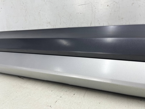 Listwa Audi Q3 I 8u 11-18r. prawa przednia dolna nakładka drzwi boczna prawy przód 8U0853960