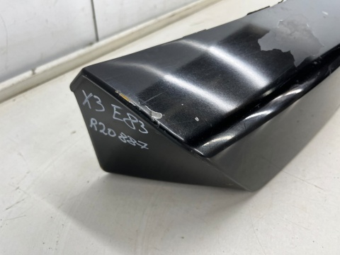 Listwa BMW X3 e83 03-10r. blenda M-PAKIET AERO SPORT dolna poszerzająca nakładka klapy bagażnika 0302745 0395314